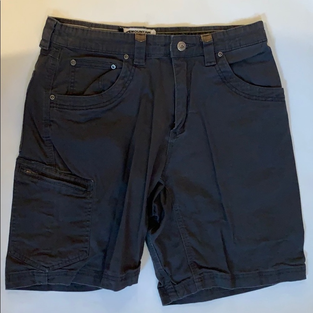 Mountain khaki shorts